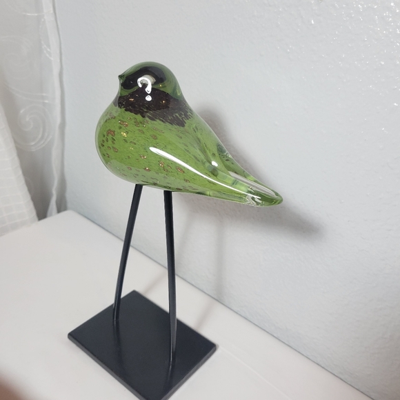 💚💚 SPECKLED GLASS BIRD WITH LONG METAL LEGS GREEN - Picture 8 of 10
